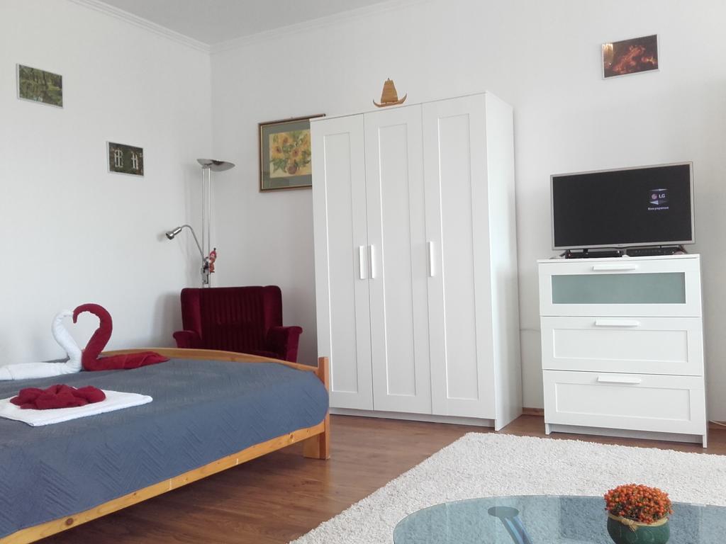 Eger Apartman ภายนอก รูปภาพ